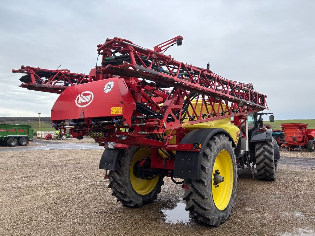 Feldspritze des Typs Vicon Xtrack C 40, Gebrauchtmaschine in VERT TOULON (Bild 5)