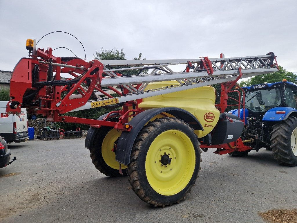 Feldspritze типа Vicon Xtrack C40, Gebrauchtmaschine в COULVAIN (Фотография 1)