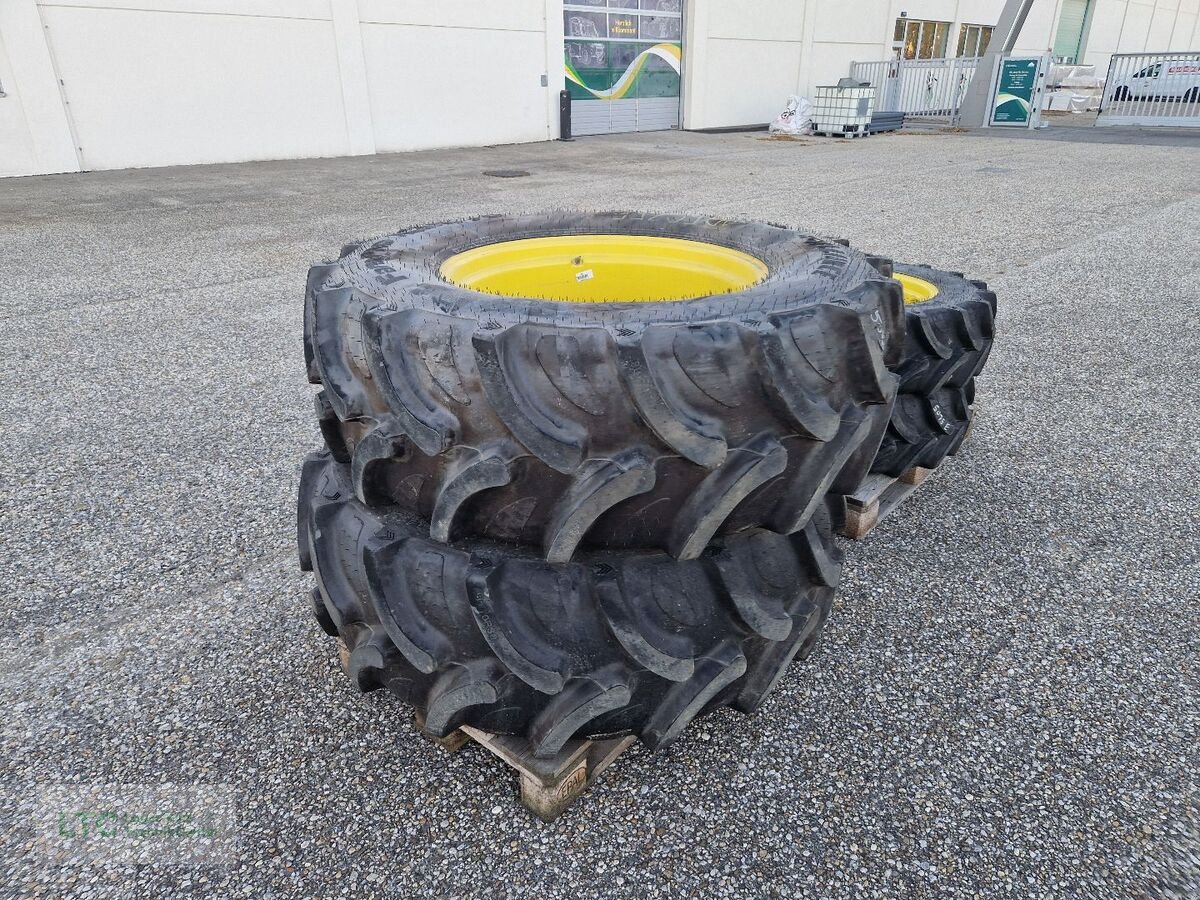 Felge des Typs Alliance 480/70R30 & 320/70R24, Neumaschine in Korneuburg (Bild 1)