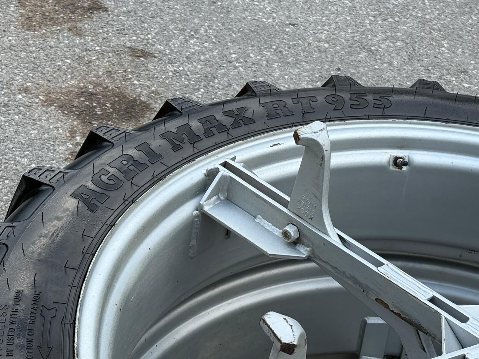 Felge typu BKT Agrimax RT 955, Gebrauchtmaschine v Kirchdorf (Obrázok 2)