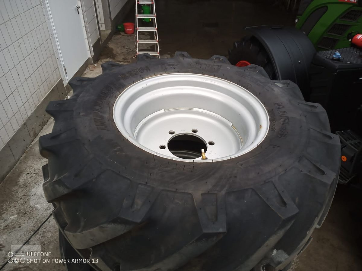 Felge des Typs BKT Komplettreifen 400/70-20 // 16.0/70-20AS 90%, Gebrauchtmaschine in Burgkirchen (Bild 16)