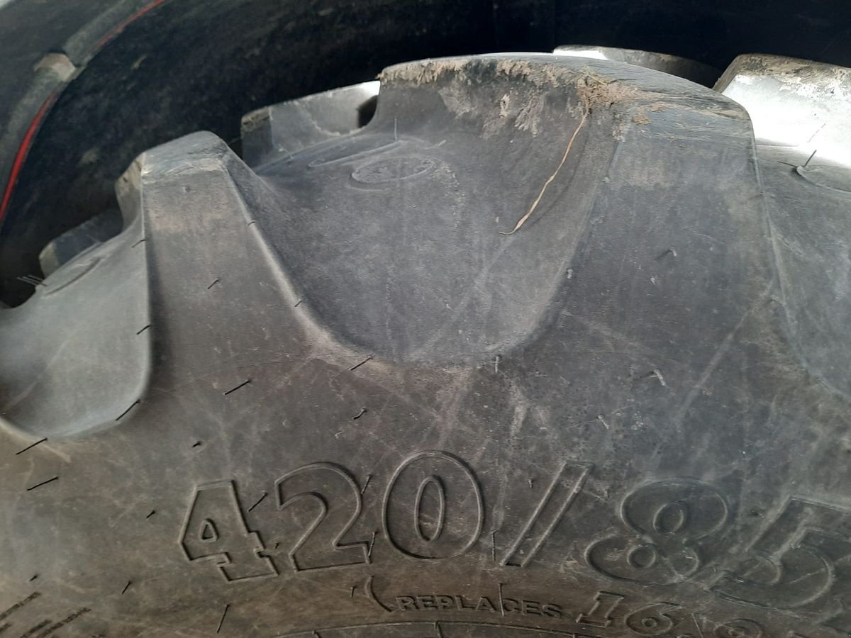 Felge des Typs BKT Reifen 420/85R30, Gebrauchtmaschine in Burgkirchen (Bild 4)