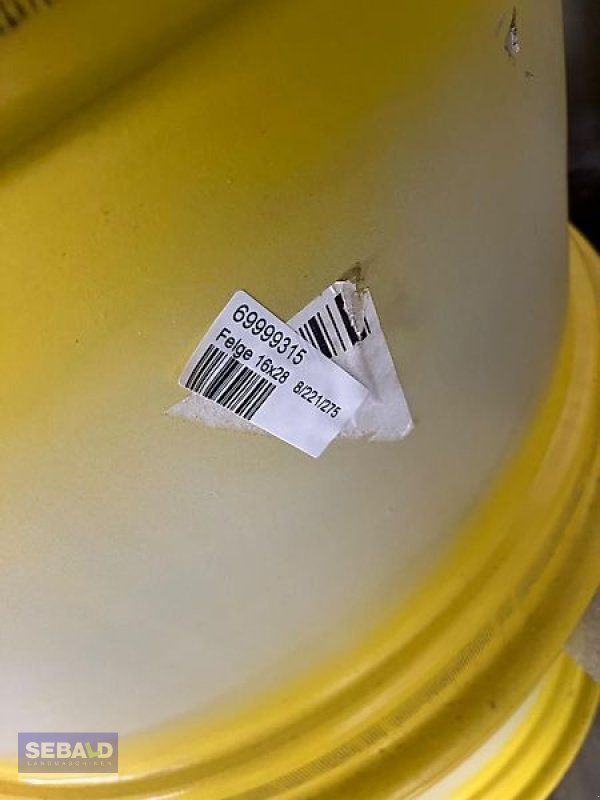 Felge des Typs Bohnenkamp John Deere 6820 Felgen 16x28, Neumaschine in Zweibrücken (Bild 2)