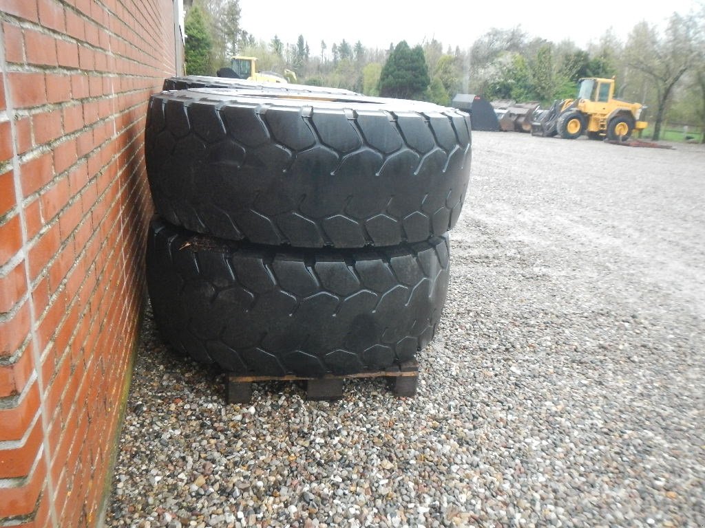 Felge tipa Bridgestone 20.5R25 D288, Gebrauchtmaschine u Aabenraa (Slika 10)