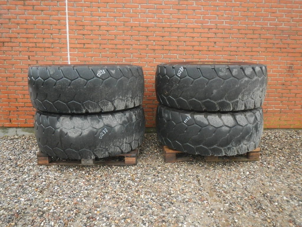 Felge типа Bridgestone 20.5R25 D288, Gebrauchtmaschine в Aabenraa (Фотография 1)