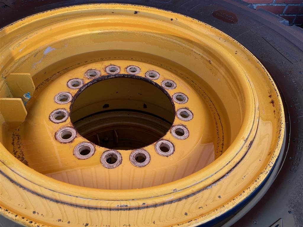 Felge des Typs Bridgestone 20.5R25 D303, Gebrauchtmaschine in Aabenraa (Bild 7)