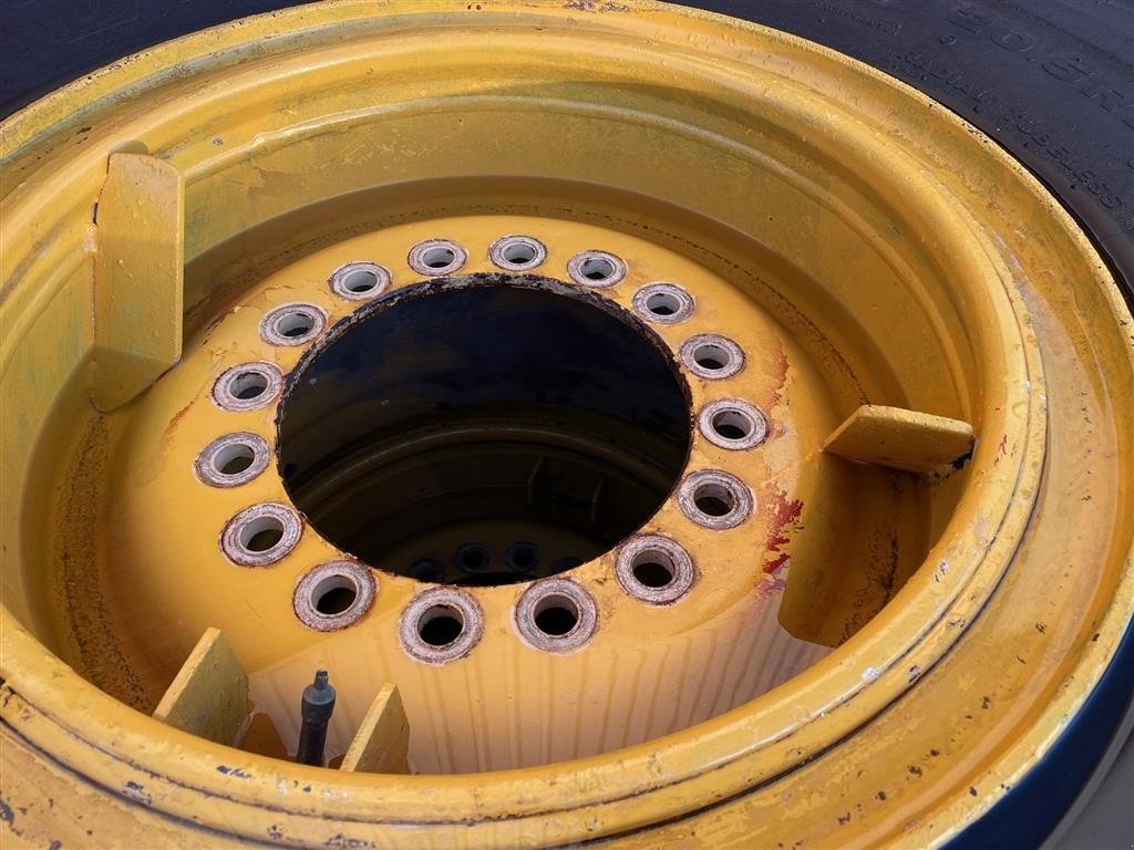 Felge des Typs Bridgestone 20.5R25 D303, Gebrauchtmaschine in Aabenraa (Bild 8)