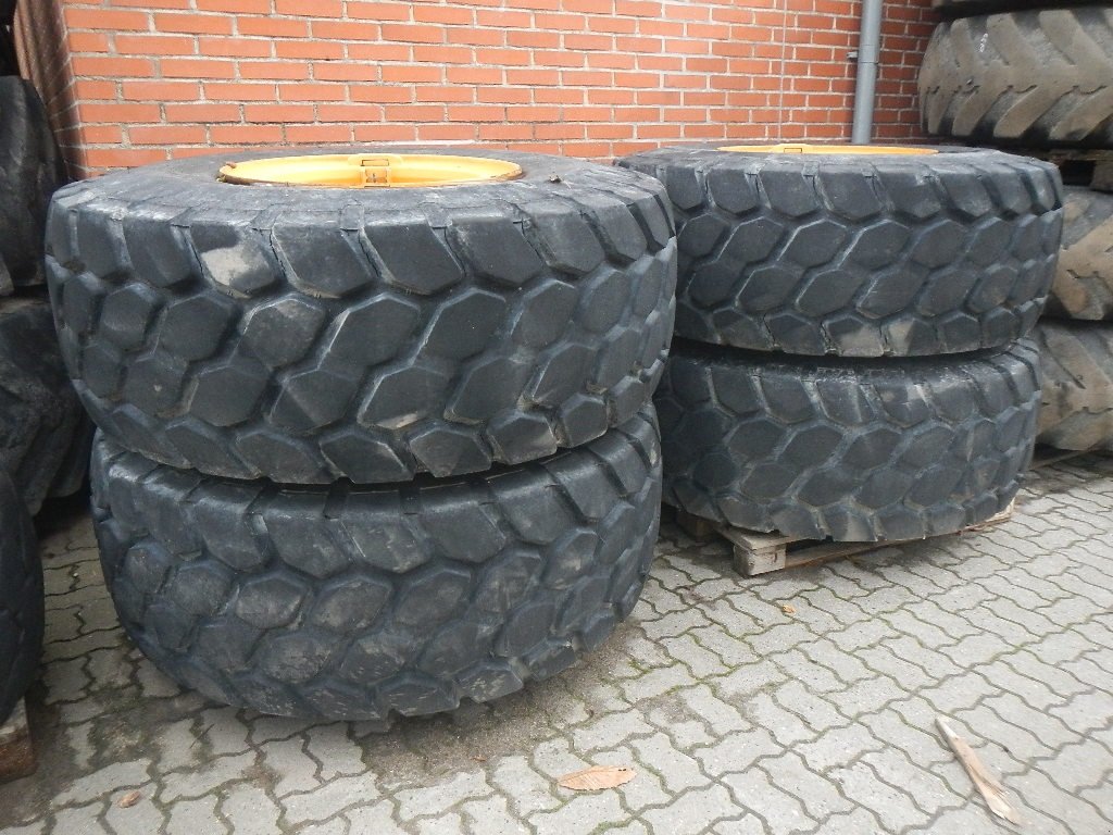 Felge tipa Bridgestone 23.5R25 D192, Gebrauchtmaschine u Aabenraa (Slika 2)