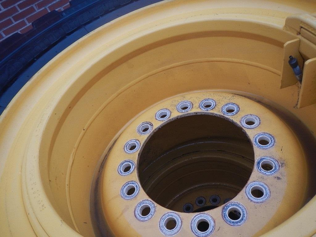 Felge des Typs Bridgestone V-Steel L-Traction Radial 650/65R25 - D219, Gebrauchtmaschine in Aabenraa (Bild 5)