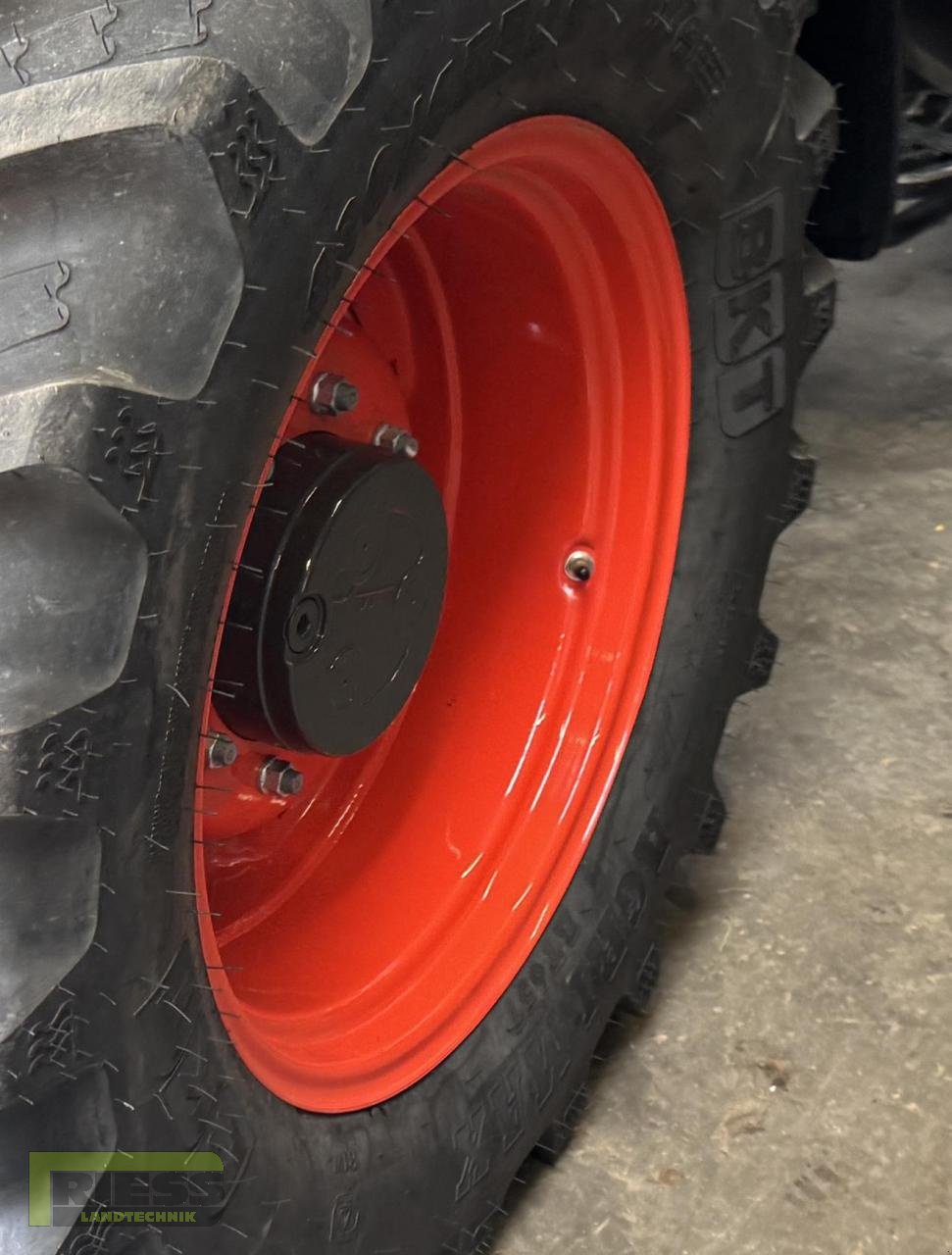 Felge des Typs CLAAS 12x24" 8-Loch Ringverstellfelge, Neumaschine in Homberg/Ohm - Maulbach (Bild 3)