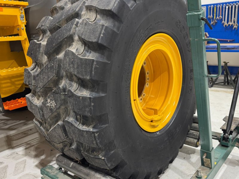 Felge typu GoodYear 750/65R25 TL-3A+ 4 STK FABRIKSNY TIL VOLVO L110 OG L120, Gebrauchtmaschine v Nørager (Obrázek 1)