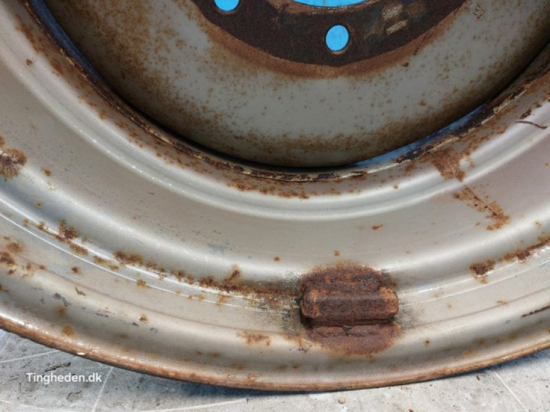 Felge of the type Massey Ferguson 26"   DW14x26, Gebrauchtmaschine in Hemmet (Picture 4)