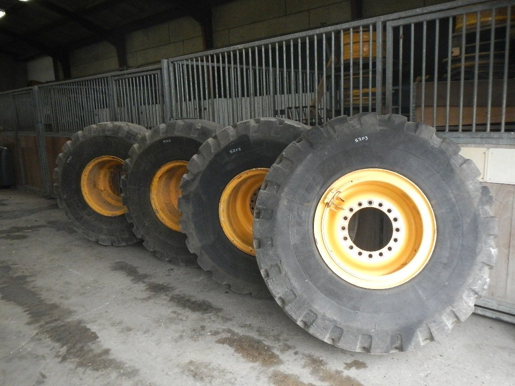 Felge tipa Michelin 20.5R25 D203, Gebrauchtmaschine u Aabenraa (Slika 1)