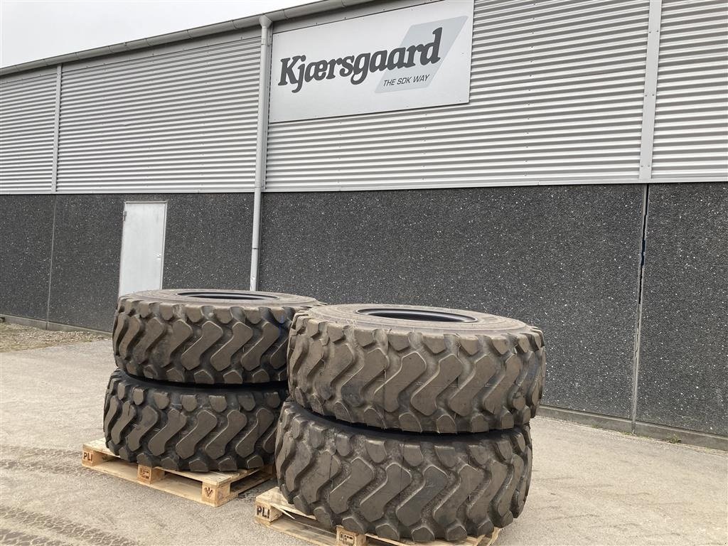 Felge tip Michelin 20.5R25 Fabriksny dæk fra Case 621., Gebrauchtmaschine in Aalborg SV (Poză 1)