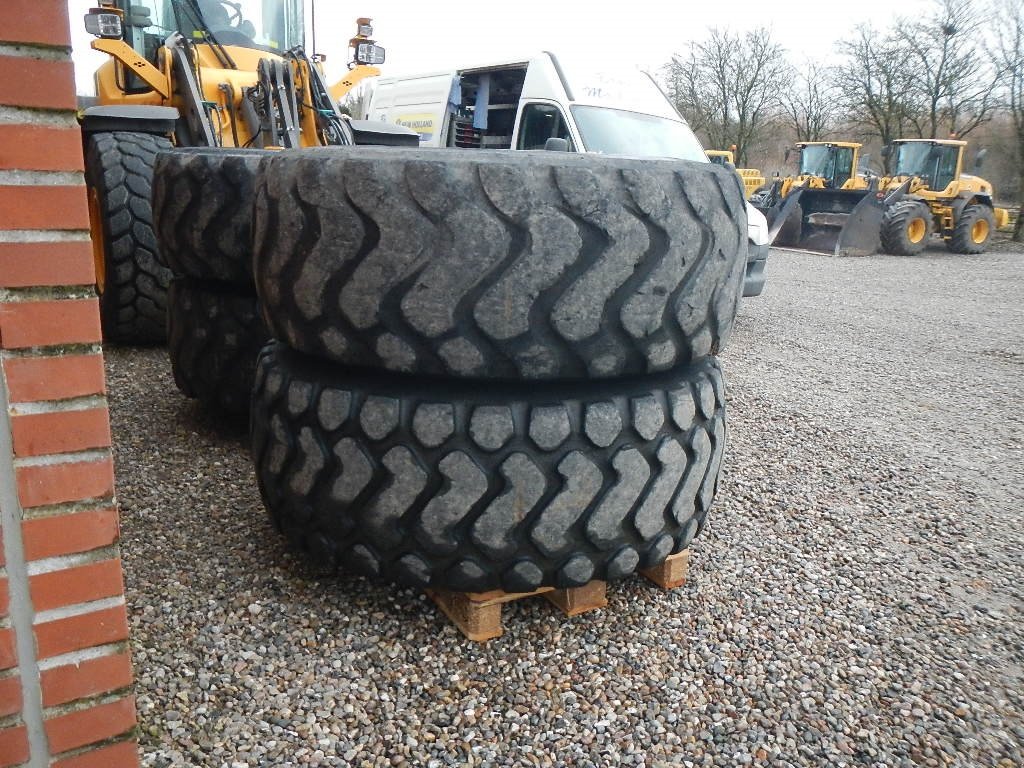 Felge типа Michelin 23.5R25 D284, Gebrauchtmaschine в Aabenraa (Фотография 4)