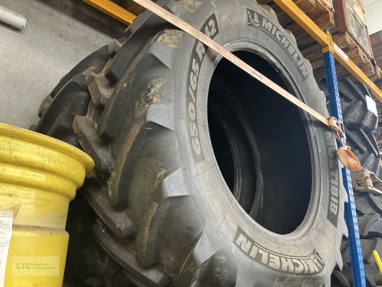 Felge of the type Michelin 650/65R42 Multibib, Vorführmaschine in Redlham (Picture 2)