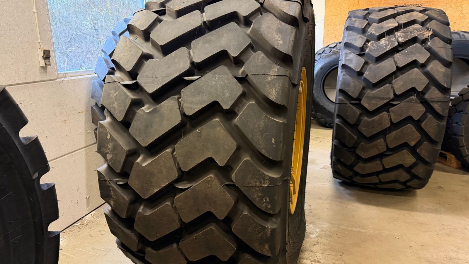 Felge a típus Michelin 875/65R29, Gebrauchtmaschine ekkor: Brørup (Kép 2)