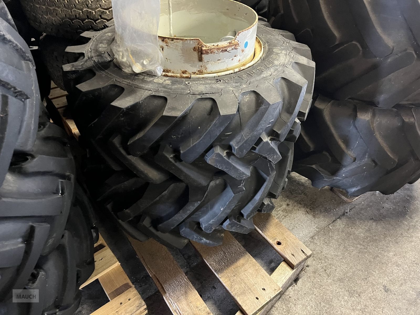 Felge типа Mitas Zwillingsreifen 10.0/75-15.3AS 5L, Gebrauchtmaschine в Burgkirchen (Фотография 8)