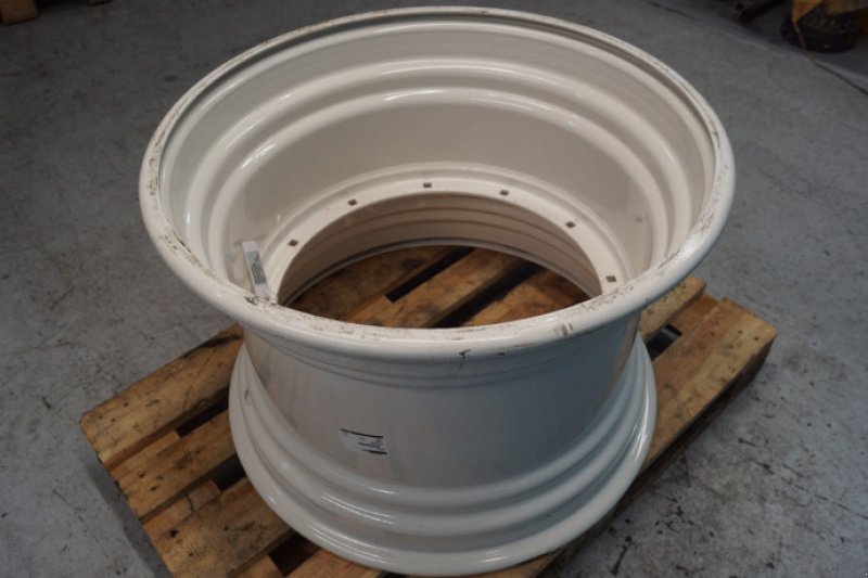 Felge typu New Holland T7060, Gebrauchtmaschine v Hemmet (Obrázek 4)