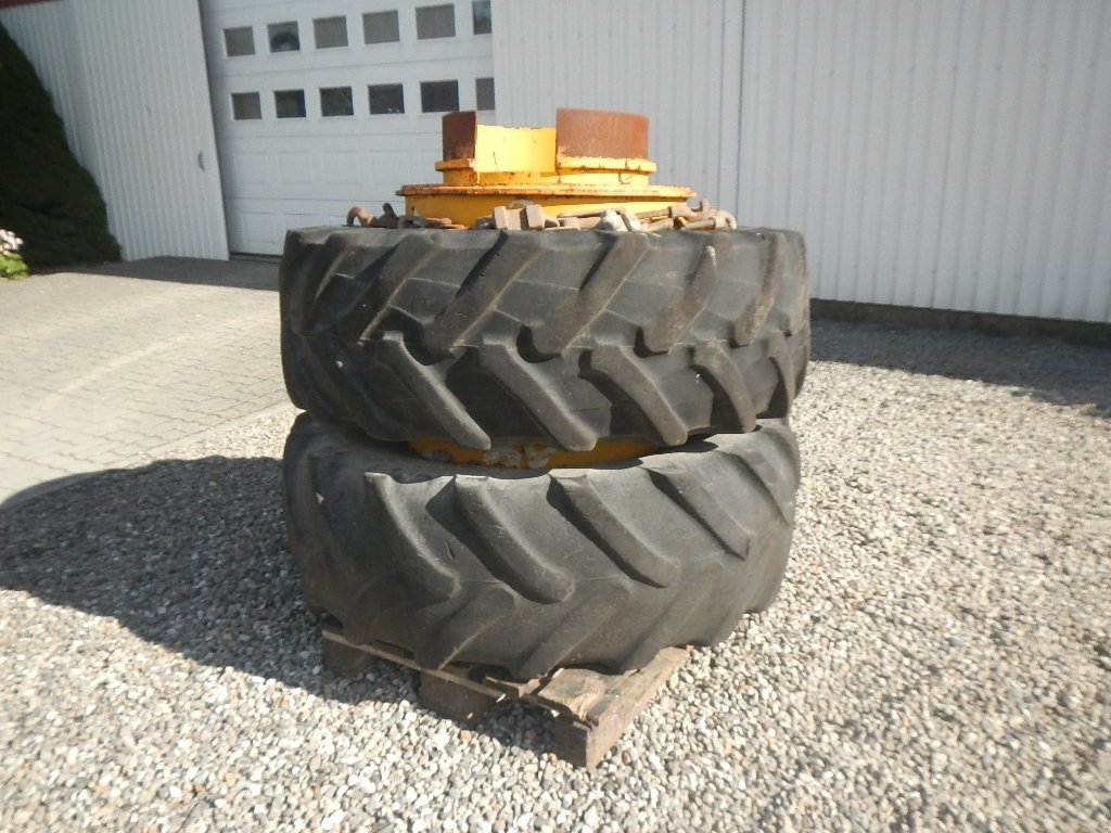 Felge des Typs Pirelli TM700 Tvillingehjul - D148, Gebrauchtmaschine in Aabenraa (Bild 1)