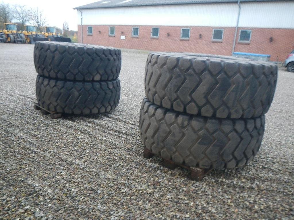 Felge des Typs Sonstige 23.5R25 D238, Gebrauchtmaschine in Aabenraa (Bild 2)