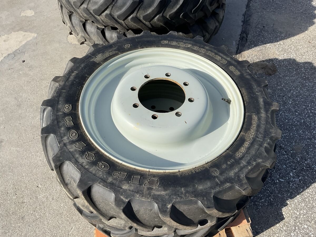 Felge des Typs Sonstige 250/85R28 u. 270/95R42, Gebrauchtmaschine in Zwettl (Bild 10)