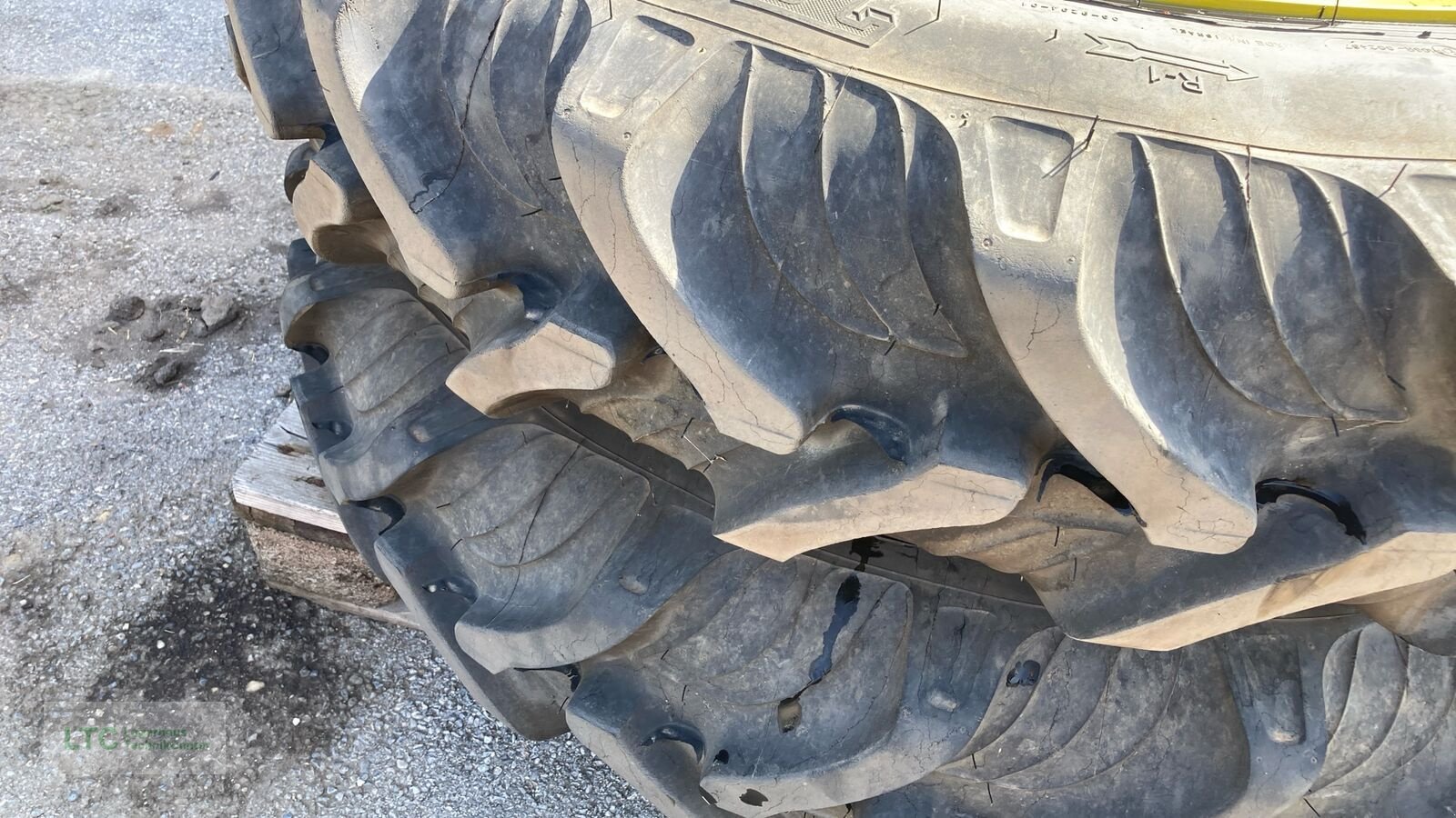 Felge des Typs Sonstige 270/95R32 u. 270/95R48, Gebrauchtmaschine in Eggendorf (Bild 2)