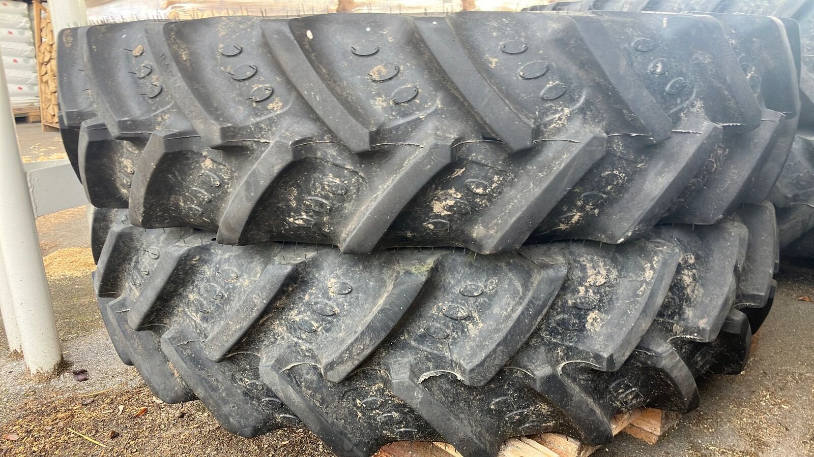 Felge типа Sonstige 380/90R50 und 320/85R38, Gebrauchtmaschine в Zwettl (Фотография 2)