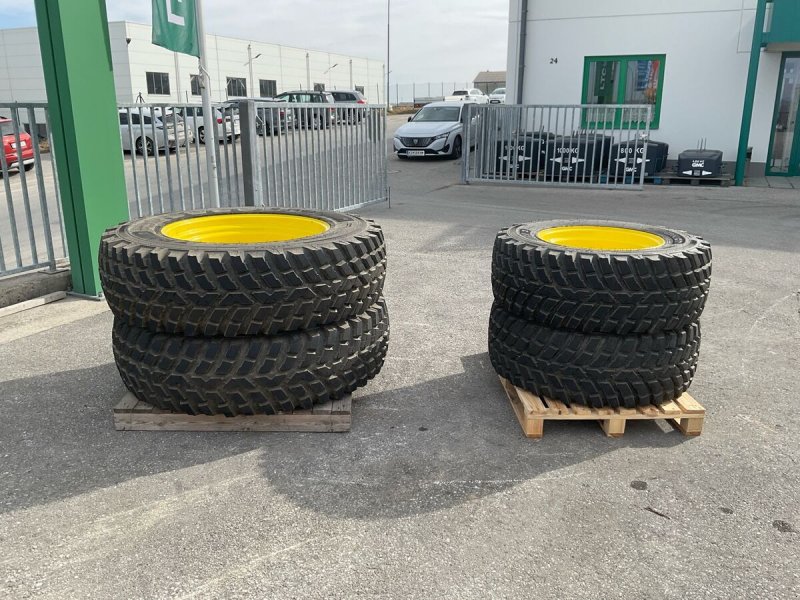 Felge des Typs Sonstige 440/80 R34  und 420/65 R24, Gebrauchtmaschine in Zwettl (Bild 1)