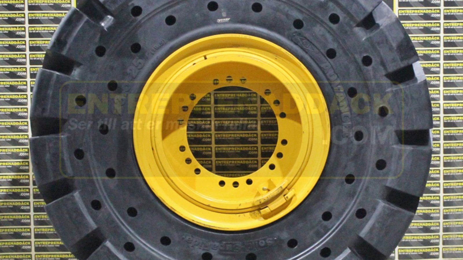 Felge des Typs Sonstige Advance 26,5–25 SSR SOLID – komplette hjul på lager til Volvo L150/L180E – ideelt til skrotpladser, genbrugsindustrien m.m., Gebrauchtmaschine in Gävle (Bild 4)