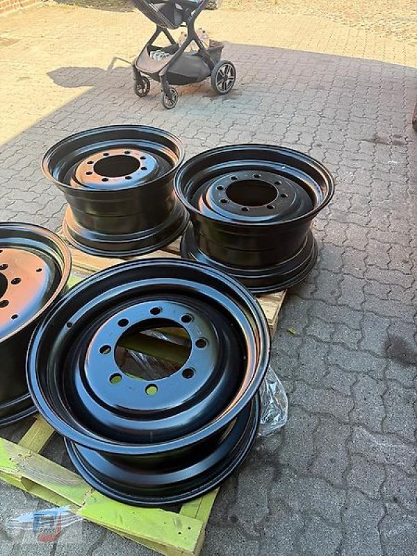 Felge tipa Sonstige Felgen 13x24 Unimog U1600 8-Loch 445/70R24, Gebrauchtmaschine u Fitzen (Slika 1)