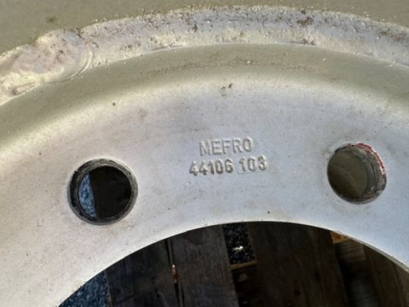 Felge des Typs Sonstige Felgen 16x17 ET0 8-Loch zu 505/50R17, gebraucht, Gebrauchtmaschine in Tamsweg (Bild 7)