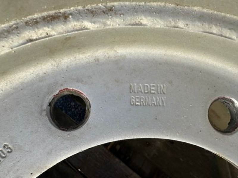 Felge des Typs Sonstige Felgen 16x17 ET0 8-Loch zu 505/50R17, gebraucht, Gebrauchtmaschine in Tamsweg (Bild 8)