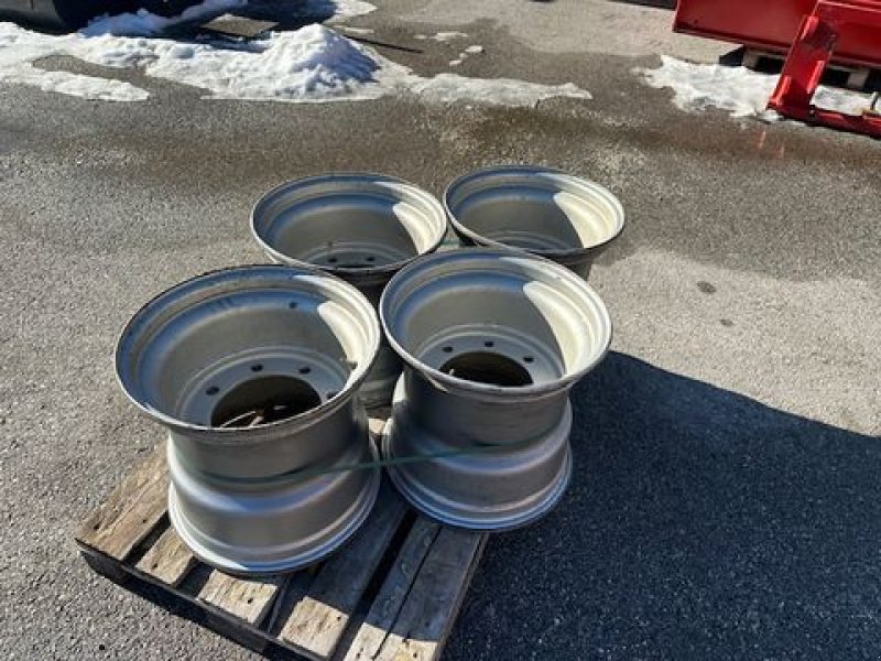 Felge des Typs Sonstige Felgen 16x17 ET0 8-Loch zu 505/50R17, gebraucht, Gebrauchtmaschine in Tamsweg (Bild 2)