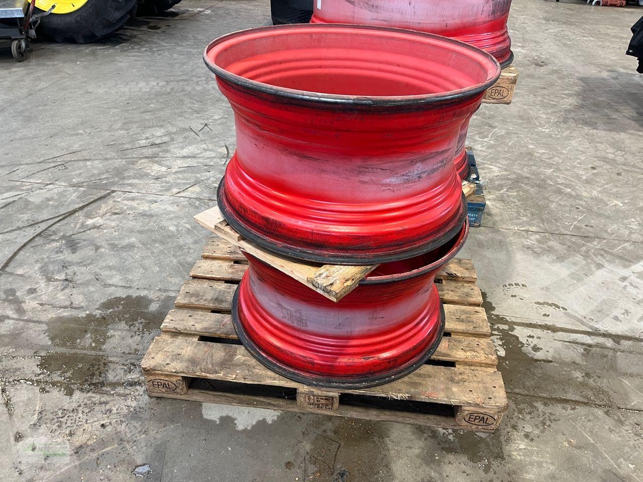 Felge typu Sonstige Felgen 18 x 42 und 15 x 30, Gebrauchtmaschine v Coppenbruegge (Obrázok 1)