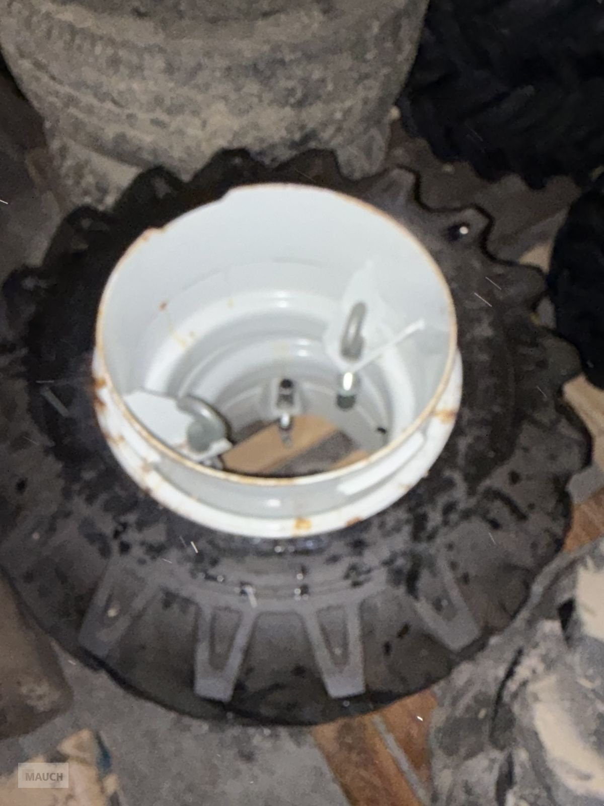 Felge tip Sonstige Zwillingsreifen 10/75-15.3AS neuwertig, Gebrauchtmaschine in Burgkirchen (Poză 3)