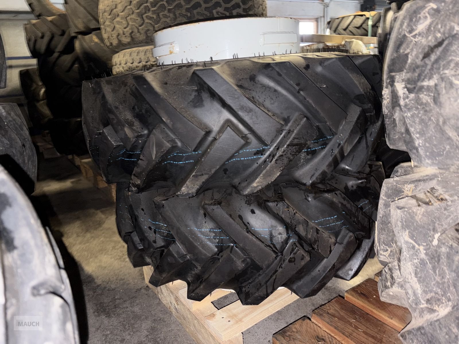 Felge tip Sonstige Zwillingsreifen 10/75-15.3AS neuwertig, Gebrauchtmaschine in Burgkirchen (Poză 1)