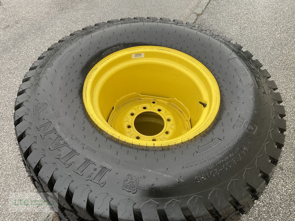 Felge des Typs Titan 27x10.50-15  -  44x18.00-20, Neumaschine in Kalsdorf (Bild 2)