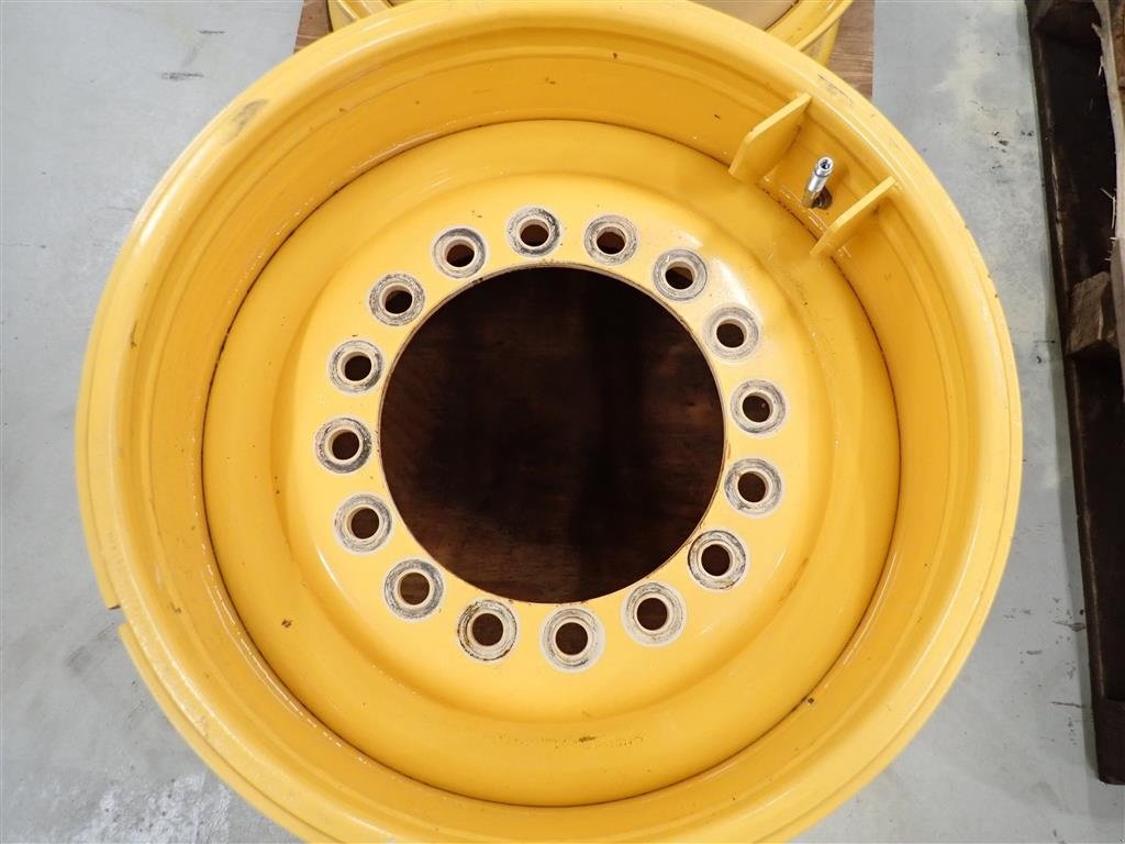 Felge typu Volvo L 70 H Fælge Titan 17.00 X 25, Gebrauchtmaschine v Haderup (Obrázek 7)