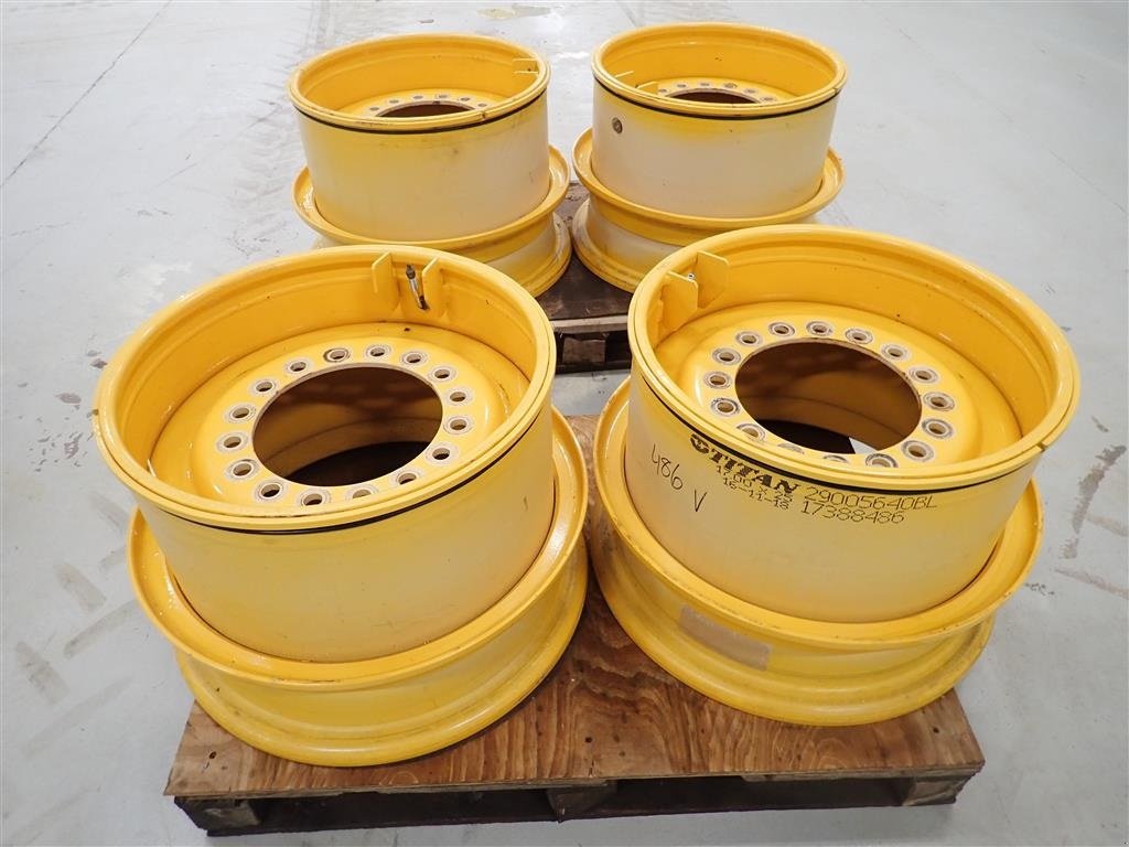 Felge typu Volvo L 70 H Fælge Titan 17.00 X 25, Gebrauchtmaschine v Haderup (Obrázek 1)