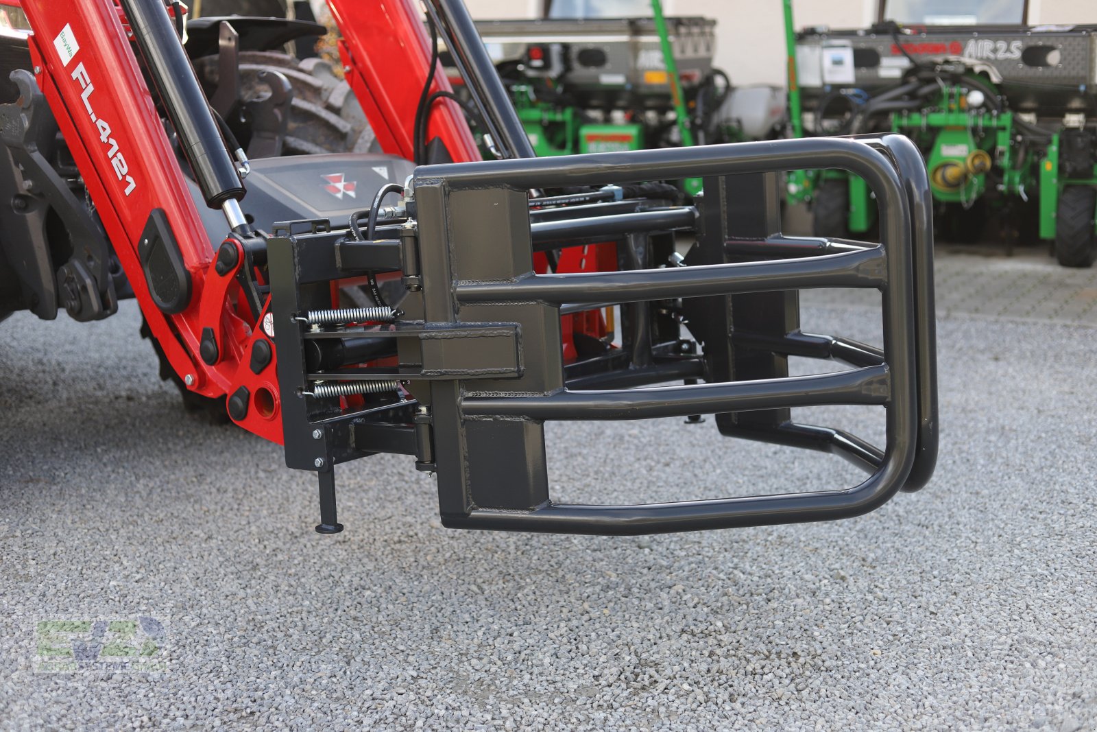 Folienballenzange of the type Baas BAAS Technik Ballengreifer, Neumaschine in Ebersberg (Picture 1)