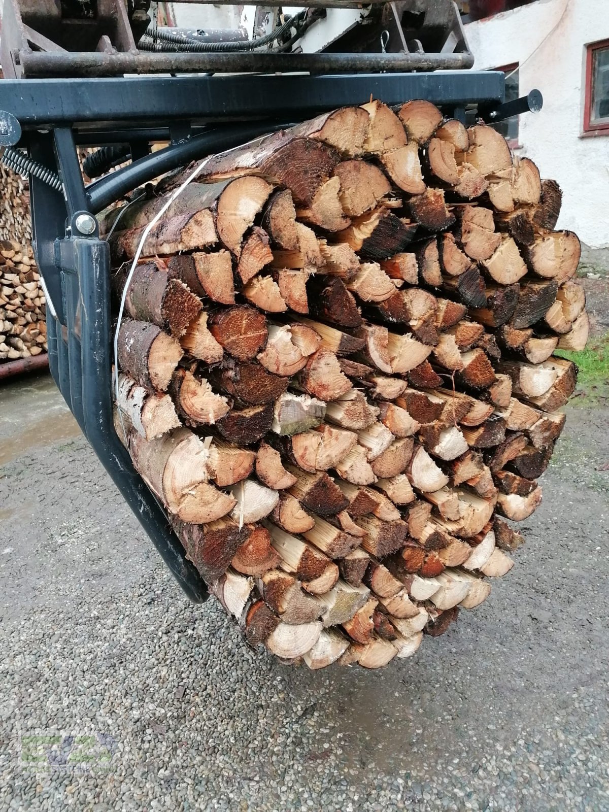 Folienballenzange of the type Baas BAAS Technik Ballengreifer, Neumaschine in Ebersberg (Picture 8)