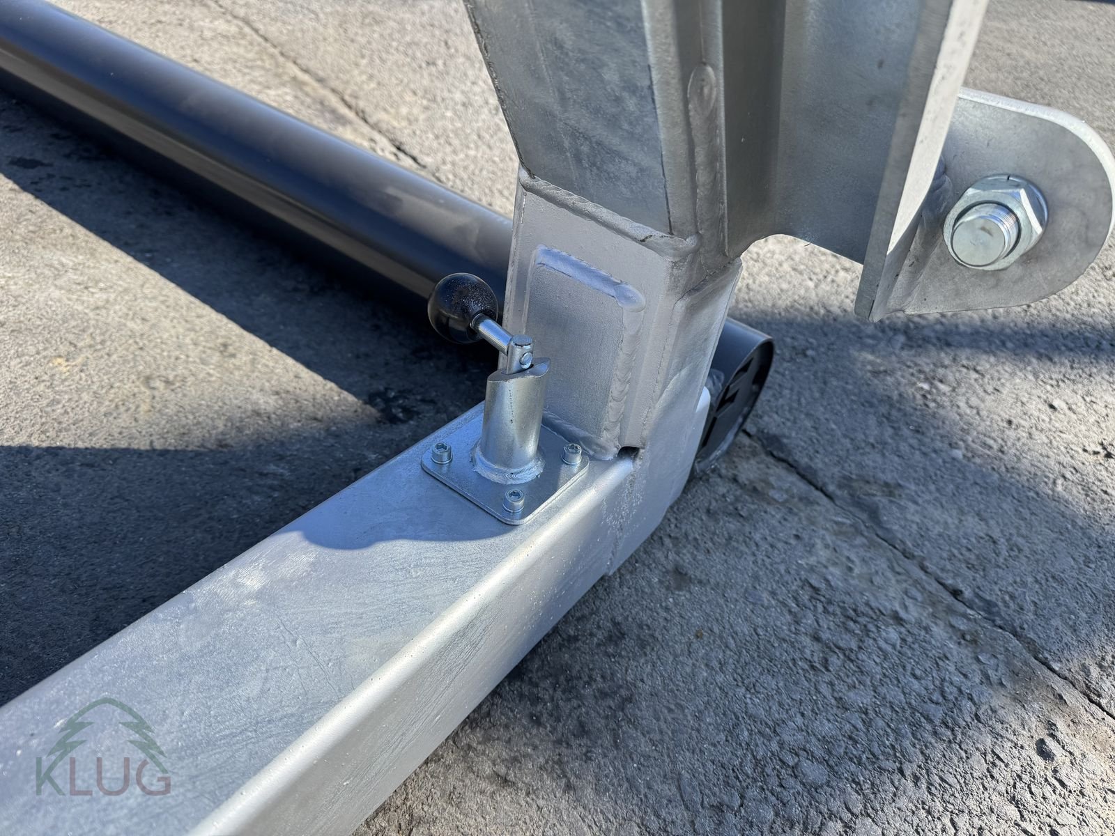 Folienballenzange of the type Fliegl Ballengabel einfach, Neumaschine in Pirching am Traubenberg (Picture 24)