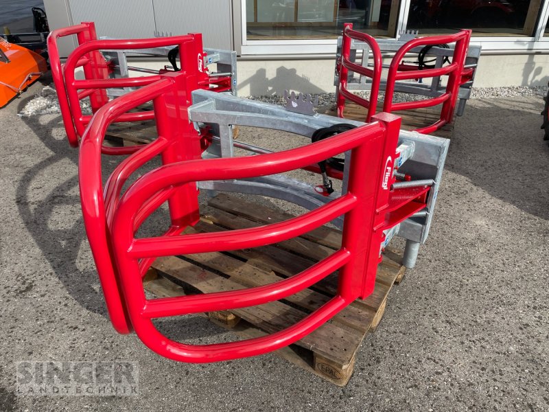 Folienballenzange typu Fliegl Ballenzange Profi-Combi, Neumaschine w Ebenhofen