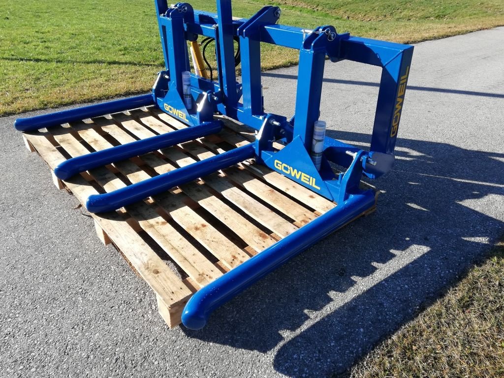 Folienballenzange of the type Göweil BTGME mechanisch, Neumaschine in Grünbach (Picture 3)