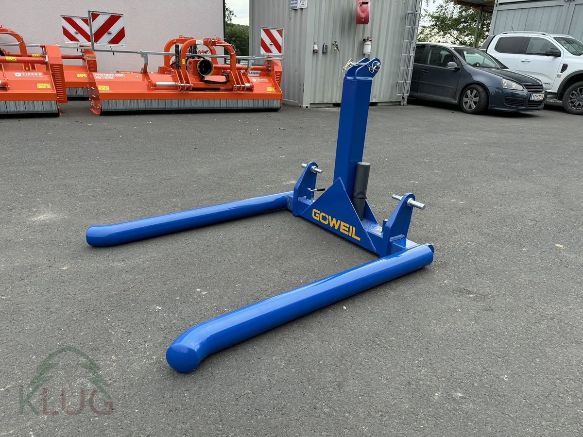 Folienballenzange of the type Göweil BTGME Rundballengabel, Neumaschine in Pirching am Traubenberg (Picture 2)