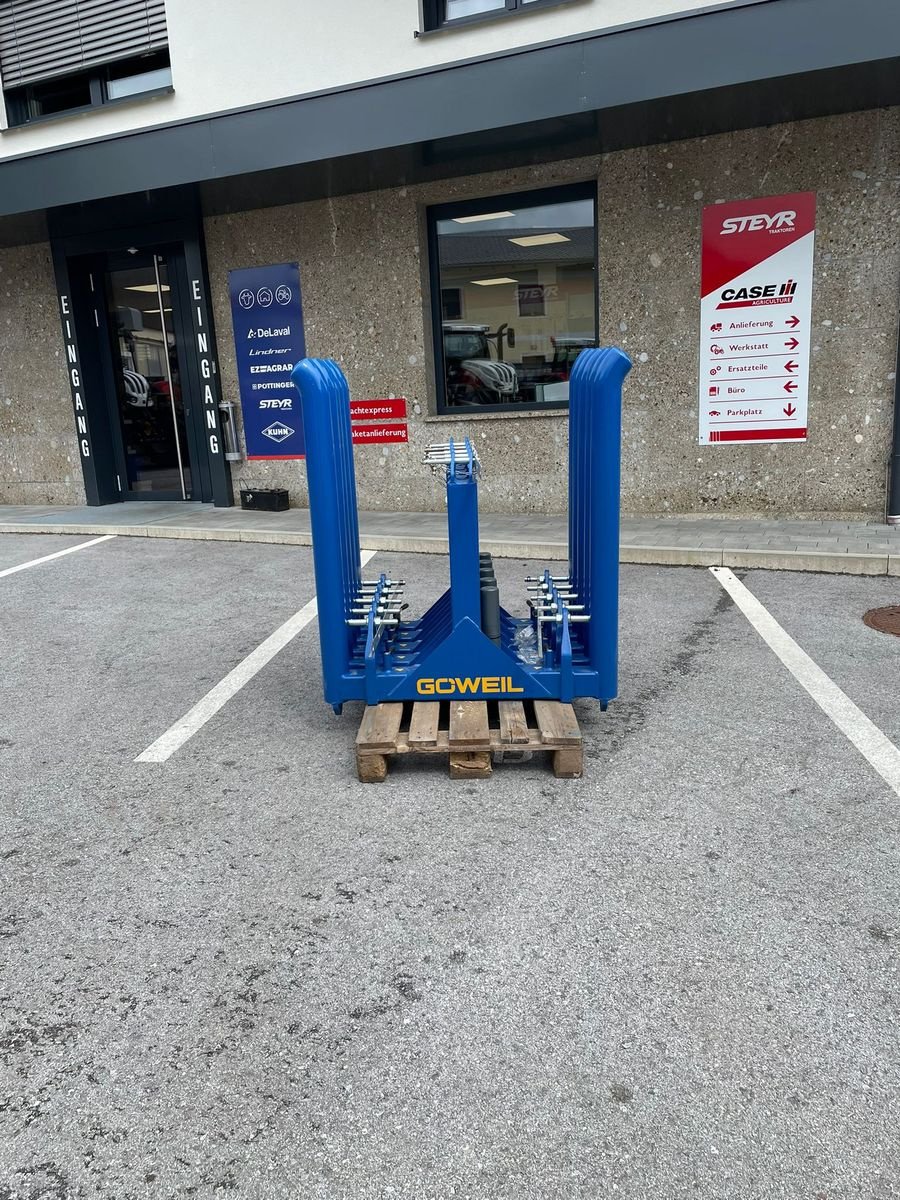 Folienballenzange of the type Göweil BTGME, Neumaschine in Berndorf (Picture 1)