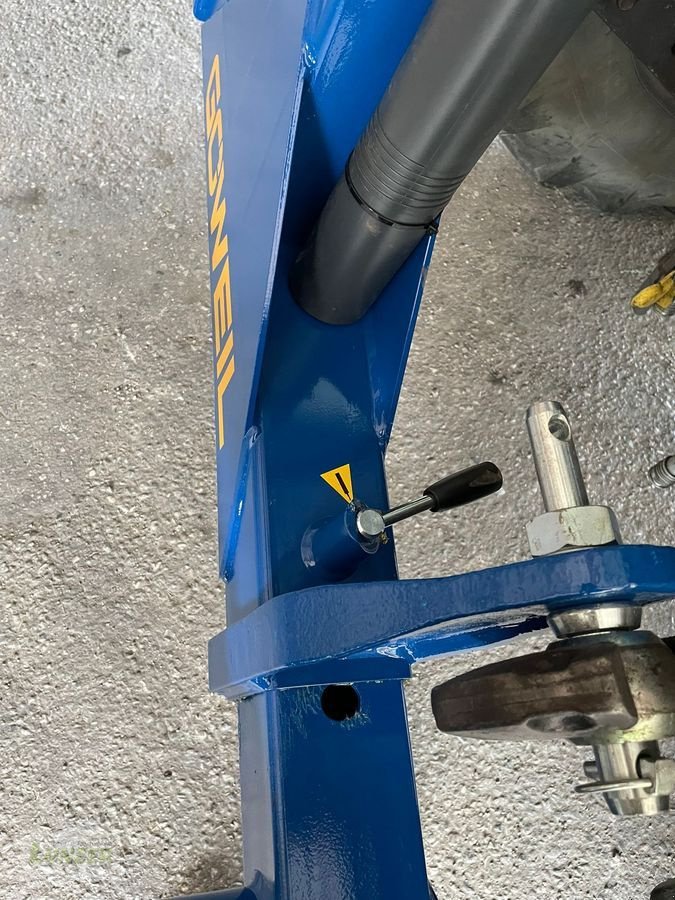 Folienballenzange of the type Göweil BTGME, Neumaschine in Kaumberg (Picture 4)