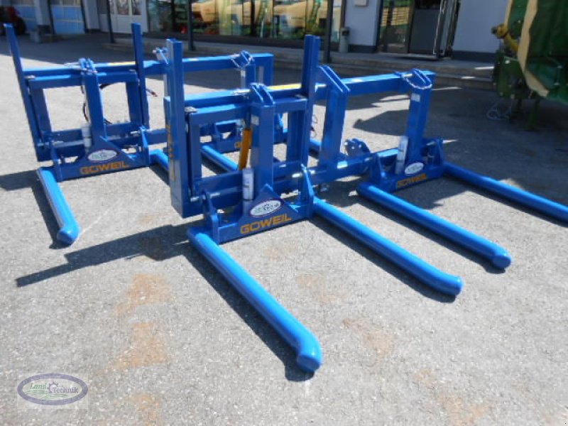 Folienballenzange des Typs Göweil Doppeltransportgabel, Neumaschine in Münzkirchen (Bild 1)