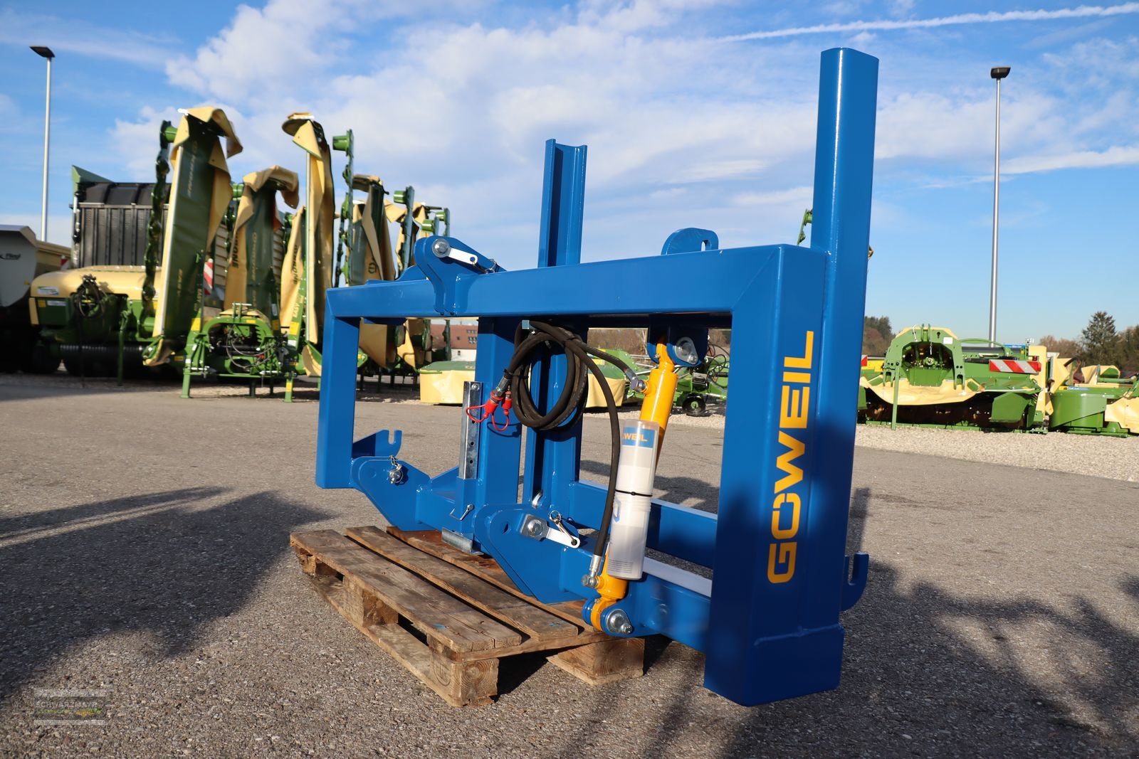 Folienballenzange des Typs Göweil Doppeltransportrahmen, Neumaschine in Gampern (Bild 3)